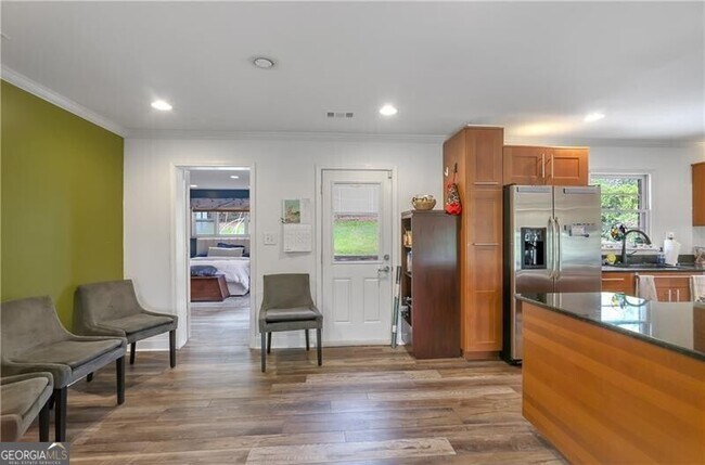 Building Photo - 1984 Mcjenkin Dr NE