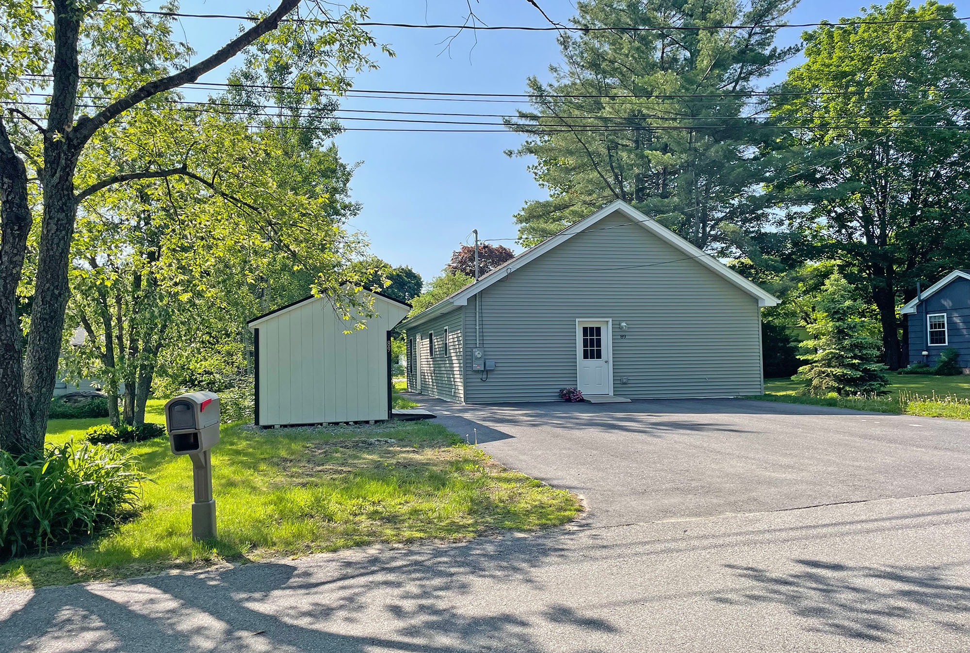 Building Photo - 89 E Cote St