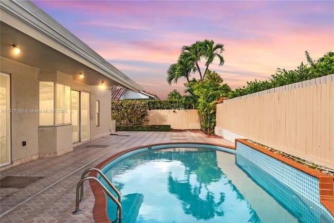 Building Photo - 10815 SW 145th Pl