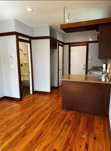 Building Photo - 68 W 19th St