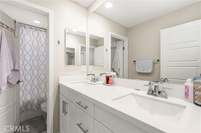 Building Photo - 291 Carmine