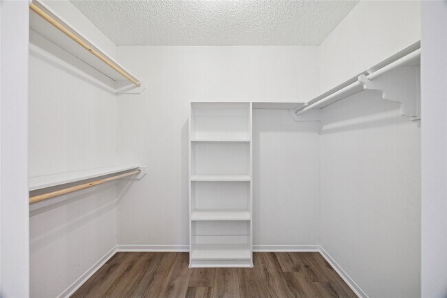 Building Photo - 13838 Beech Hollow Ln