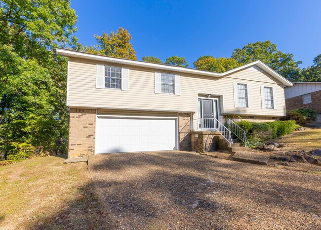 Primary Photo - Beautiful Home in the Heart of Little Rock