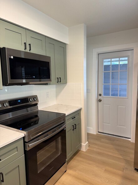 Building Photo - 1925 Forked Creek Dr