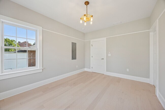 Building Photo - Delaware City Alert!! 3 bed 2 baths available NOW!