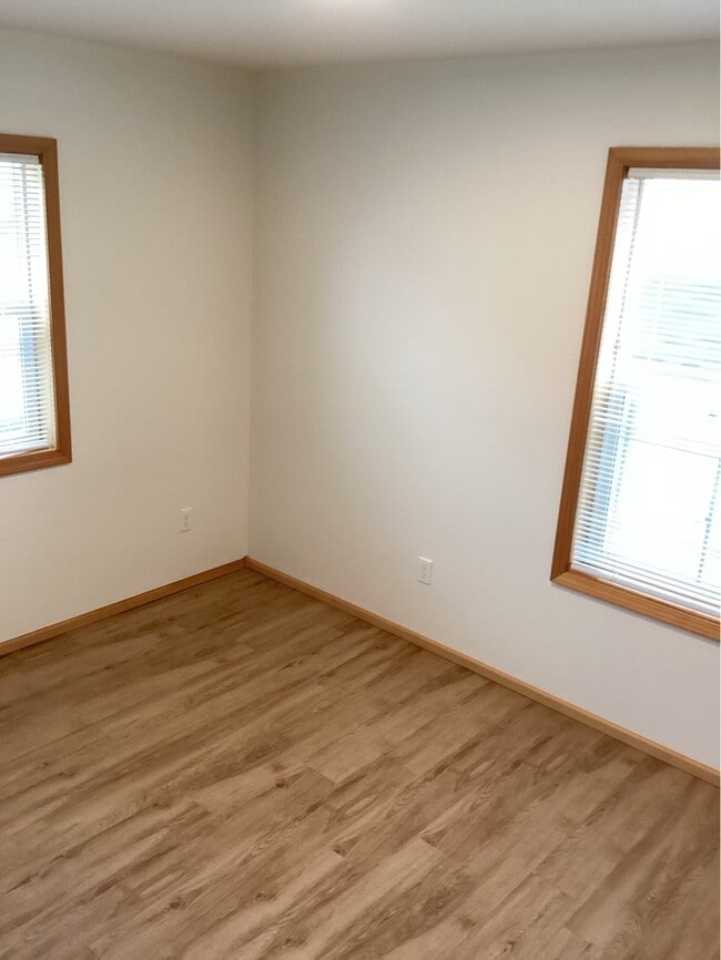 Building Photo - 648 NW Coast St