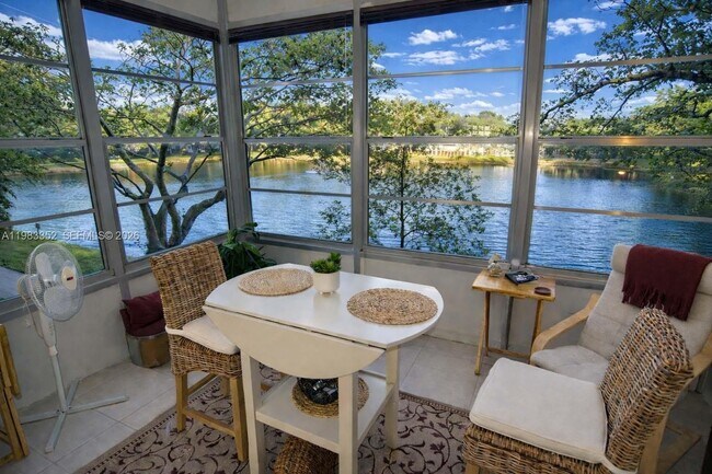 Building Photo - 3530 NW 52nd Ave