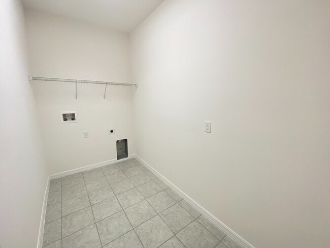 Building Photo - Carlisle Grand-520 Novara Way Davenport, F...