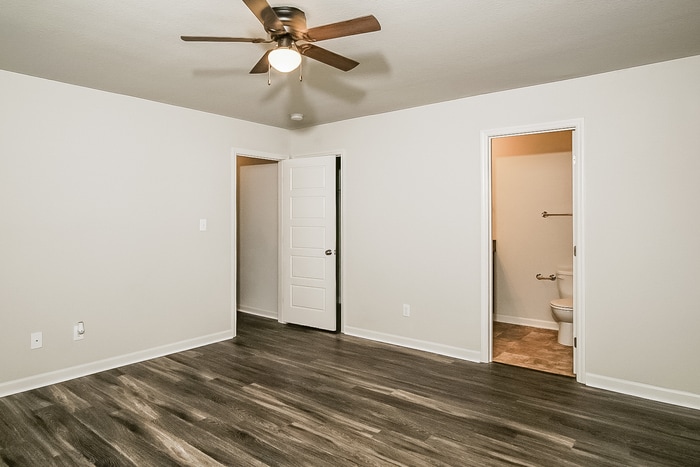 Building Photo - 207 Sedgewick Dr