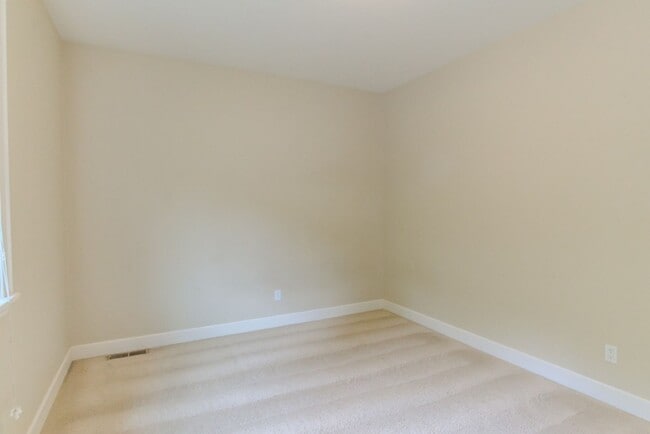 Building Photo - 4Bd/4Ba Seattle Home