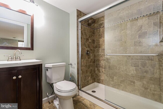 Building Photo - 5 Lani Ln