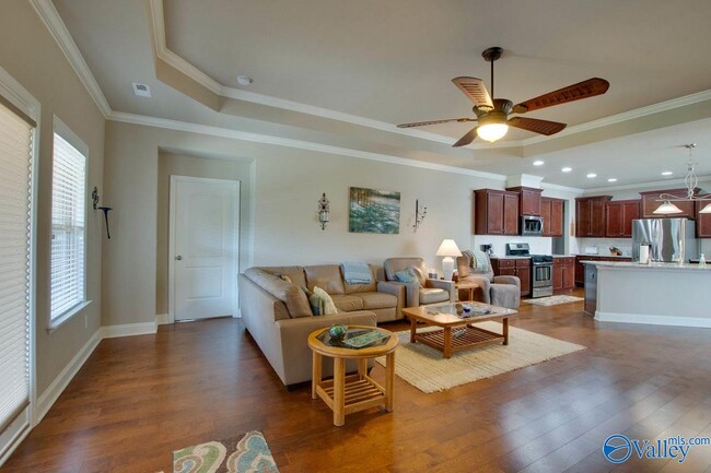 Building Photo - 7206 Lathan Dr SE