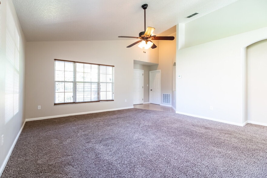 Building Photo - 2856 Snowy Owl Ct