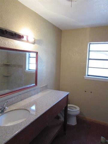 Building Photo - 5333 Benbrook St