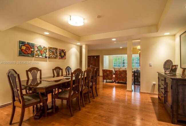 Building Photo - 1237 Aduana Ave