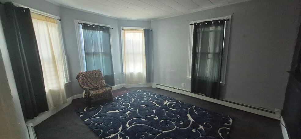 Building Photo - 36 Calumet St