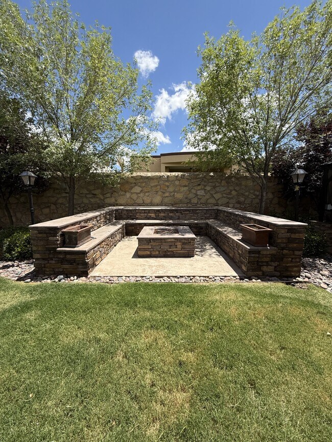 Building Photo - 6568 Contessa Ridge