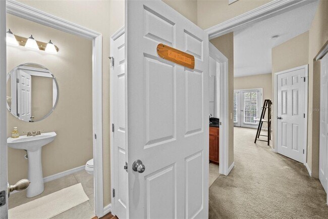 Building Photo - 3625 Bay Heights Way