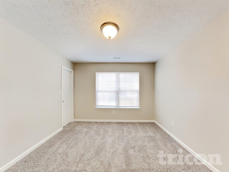 Building Photo - 4931 Long Iron Dr
