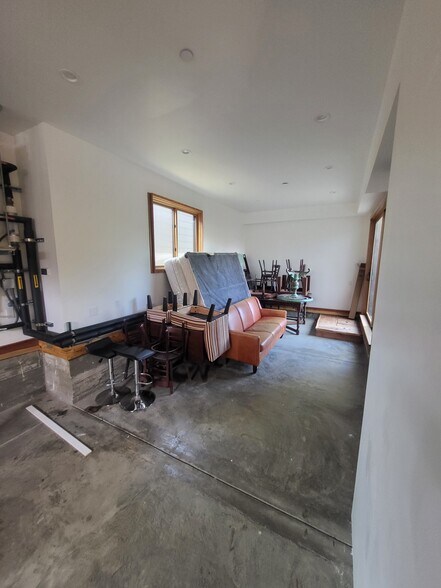 Building Photo - 1258 Ocean Ave