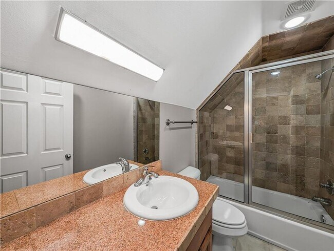 Building Photo - 1030 Harvest St