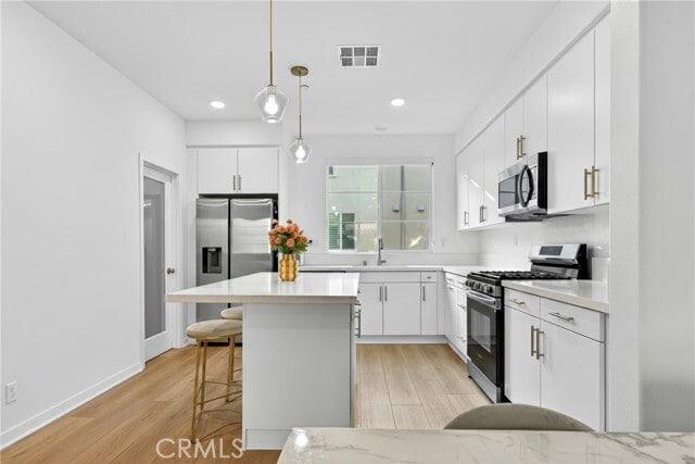 Building Photo - 14130 Bay