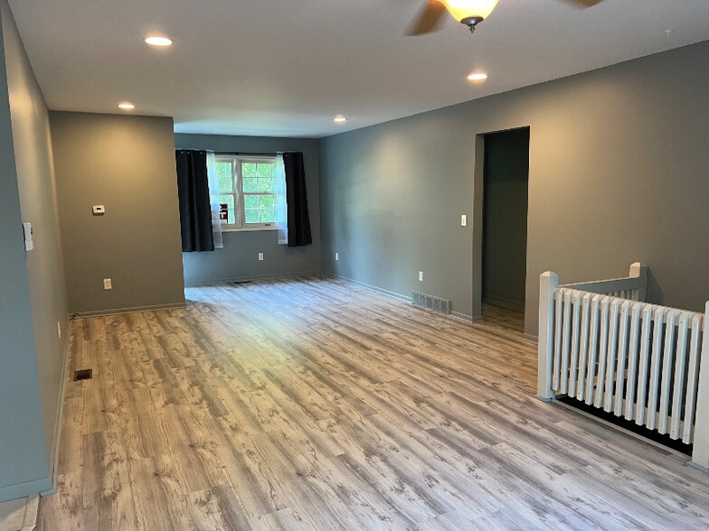 Building Photo - 9019 Saddle Horn Dr