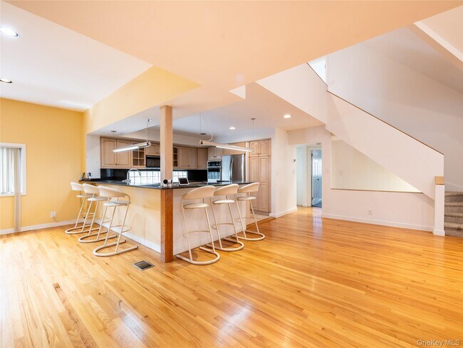 Building Photo - 127 Wooleys Ln