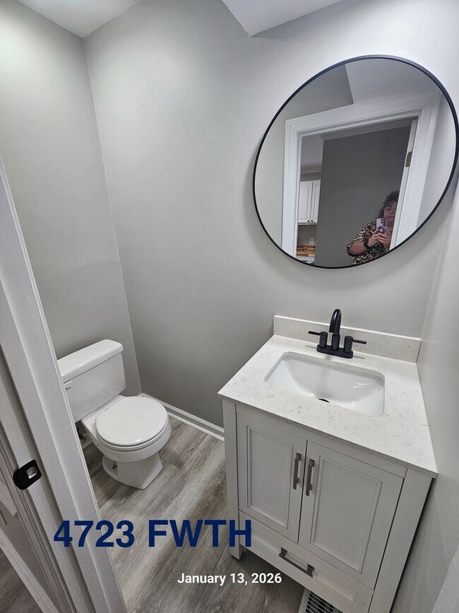 Building Photo - FAIRWAY TOWNHOMES