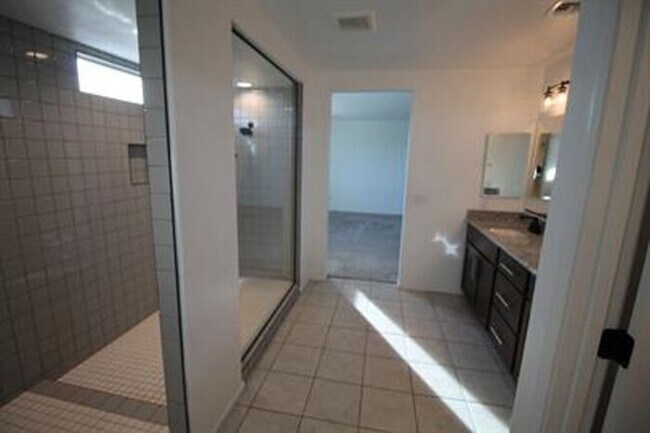 Building Photo - STUNNING 4-Bedroom + Den Home in Gladden Farms!!!!! SOLAR PANELS!!!
