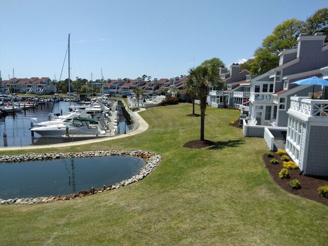 Building Photo - Harbor Front, 2 Bedroom, 2 Bath, Corner Unit at Mariners Pointe in Little River! Available Now!