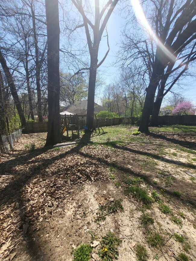 Building Photo - 507 Pfeiffer Rd