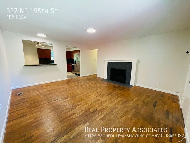 Building Photo - 337 NE 195th St