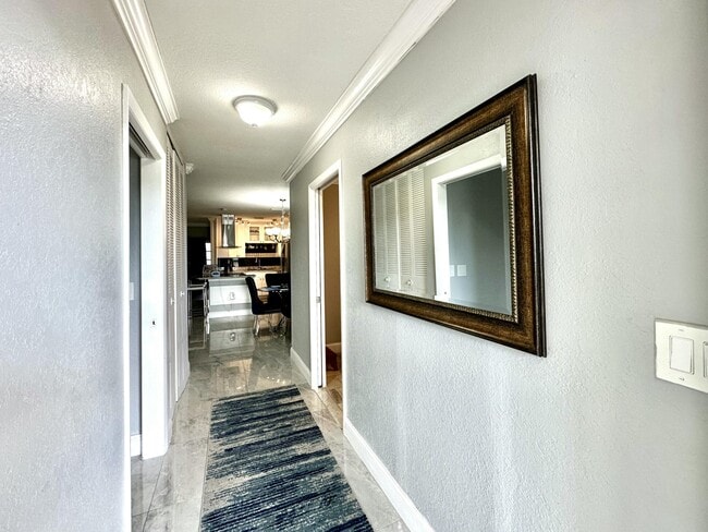 Building Photo - 2638 Gately Dr E