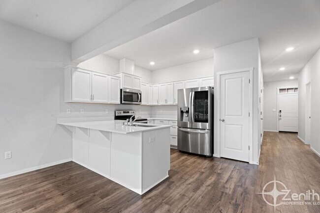 Building Photo - 13748 NE 66th Wy