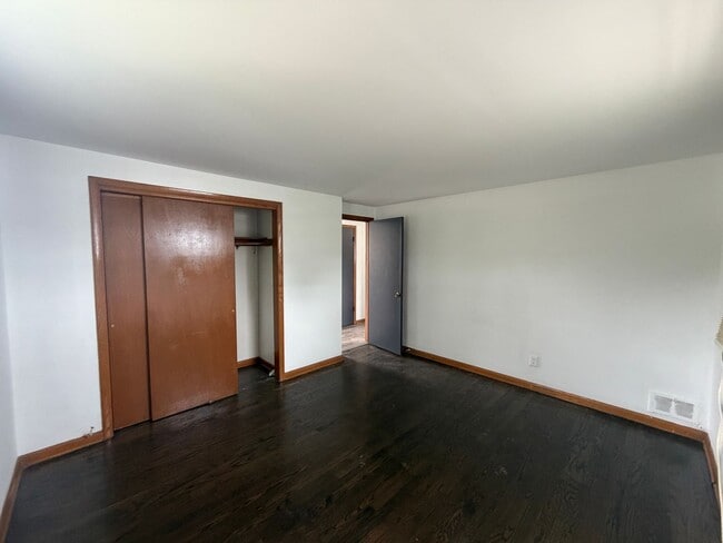 Building Photo - 5650A N 97th St