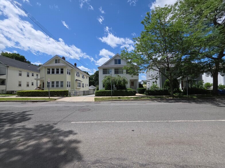 Building Photo - 97 White St