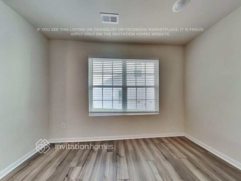 Building Photo - 7300 Olive Coast St