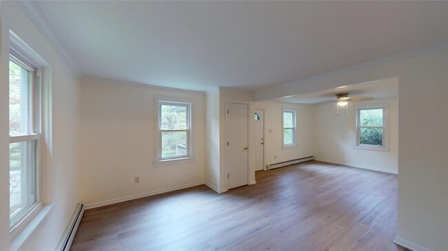 Building Photo - 406 Christian Herald Rd