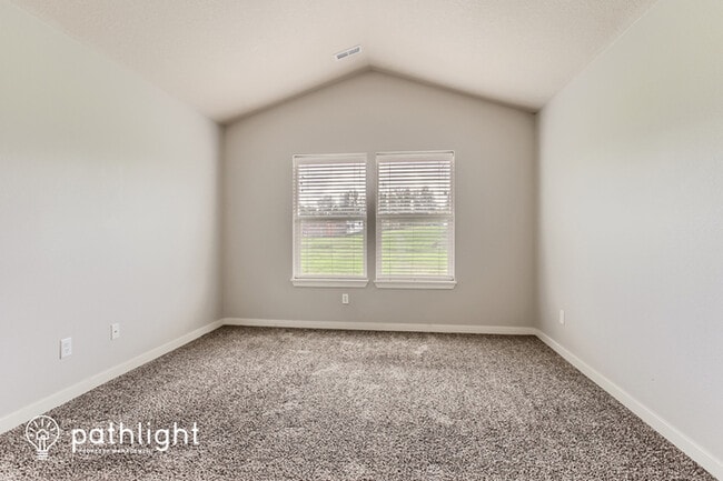 Building Photo - 1053 Nw 1st Ave, Canby, OR, 97013