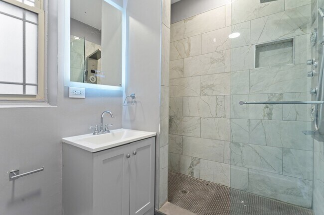 Building Photo - 6540 S Maryland Ave