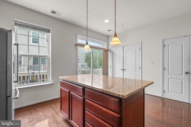 Building Photo - 9624 Westerdale Dr