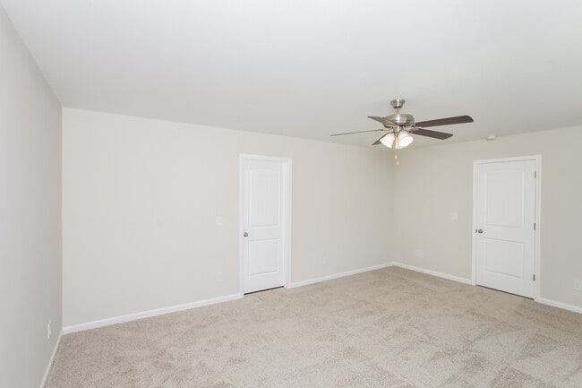 Building Photo - 10 Brake Ct