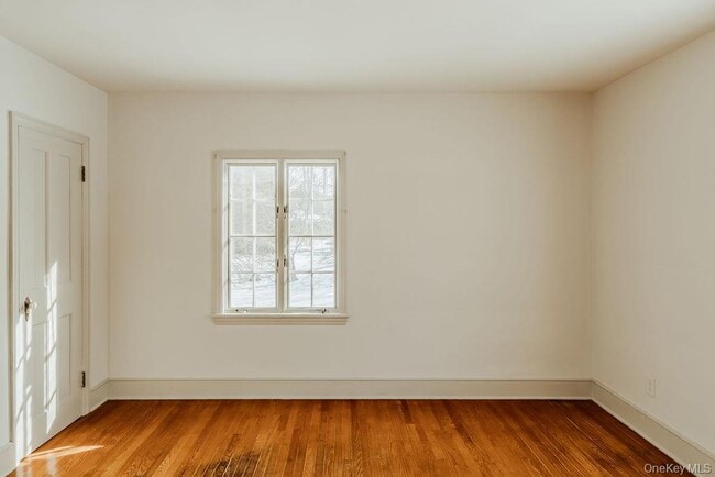 Building Photo - 1539 Hollow Rd