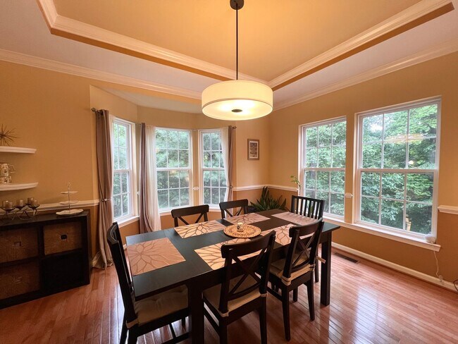Building Photo - 5920 Nicolet Ct
