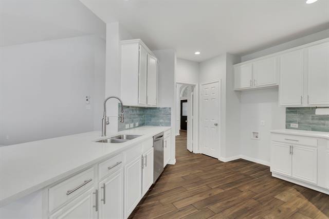 Building Photo - 1310 Blairwood Dr