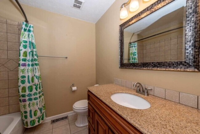 Building Photo - Knoxville 37912 - Coming Soon - 3 bedroom, 2.5 bath home - Contact Tom Parry (865) 607-3649
