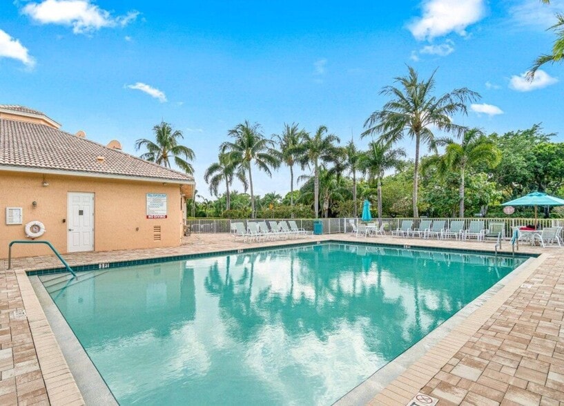 Building Photo - 2519 Coral Trace Pl