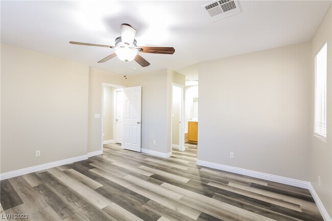 Building Photo - 10525 Silver Cholla Ct