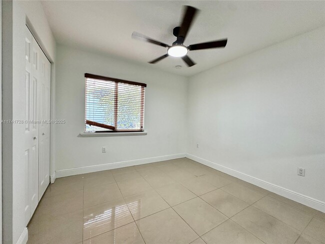 Building Photo - 513 NW 77th St
